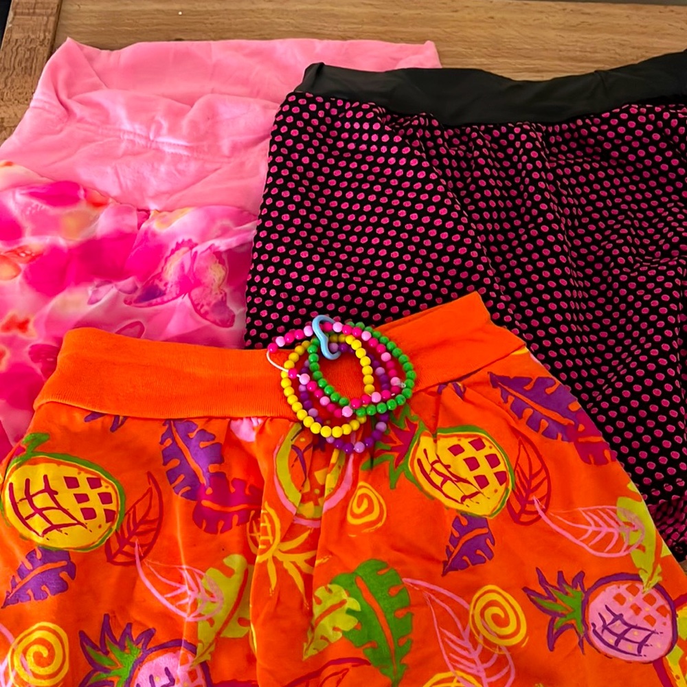 Skirts with bracelet bundle!